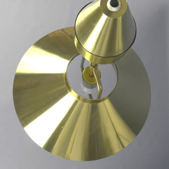 Rise-and-fall pendant light designed by Fritz Schlegel for Lyfa