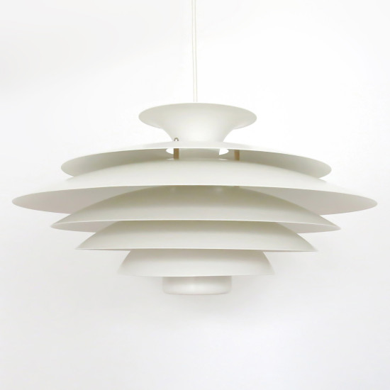 Top-quality classic Danish modern layered pendant lamp by Form-Light
