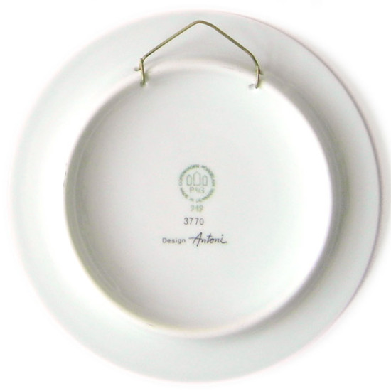 Trivet designed by Antoni for Bing & Grondahl