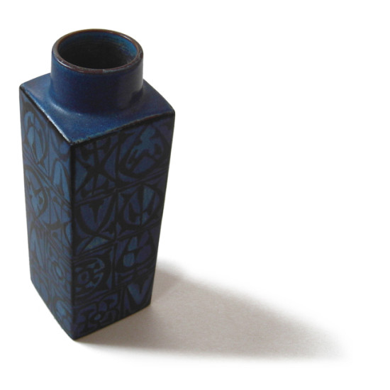 Nils Thorsson Royal Copenhagen Aluminia Baca vase