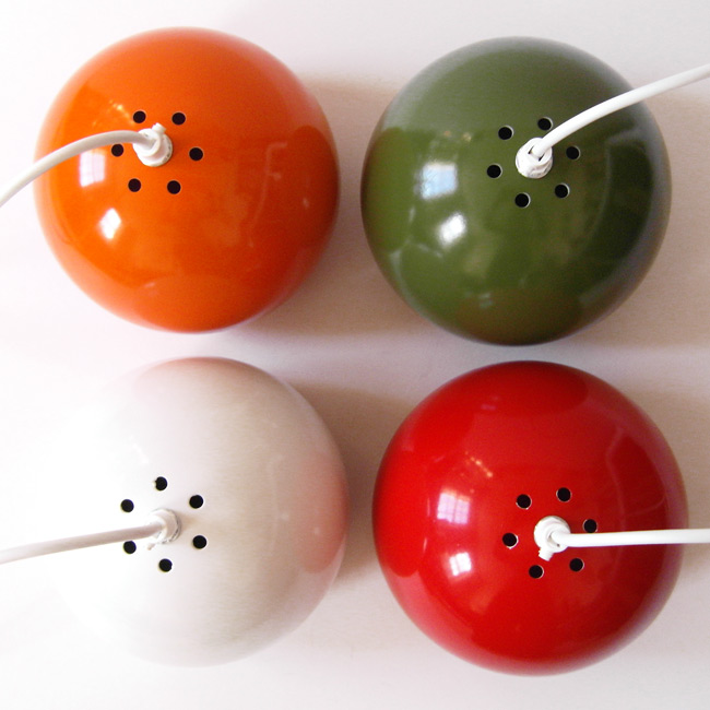 Horn Belysning ball pendants in various colours  