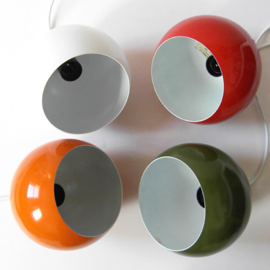 Horn Belysning ball pendants in various colours