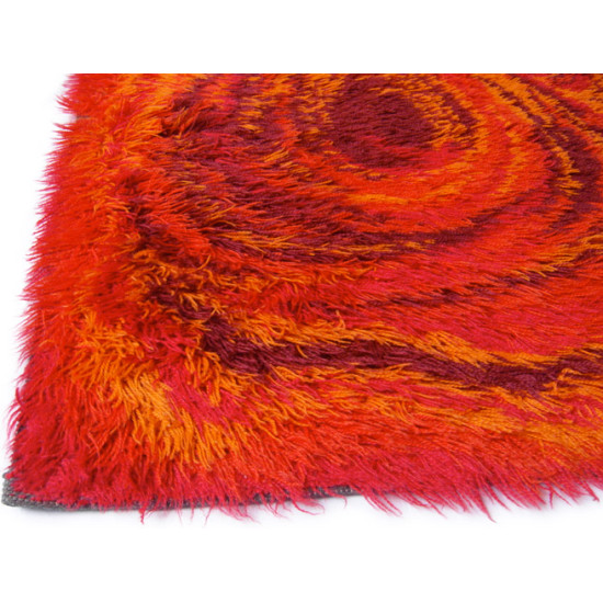 Ege Rya rug with Munch-like psychedelic design