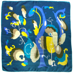 Headscarf with semi-abstract plant-like design